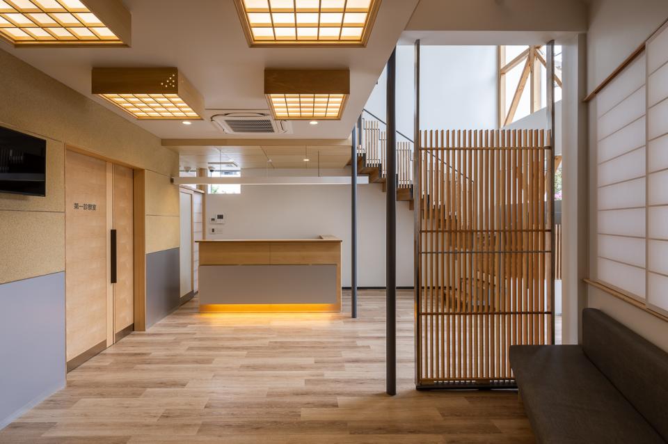 【横浜Y医院】木造の大きなワンルーム空間・ウッドデザイン賞2022受賞の写真8