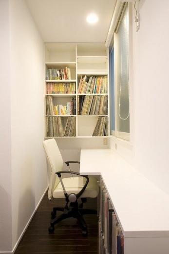 ＜築４５年をリフォーム。書斎は、趣味のオーディオスペース＞浦和の家の写真4
