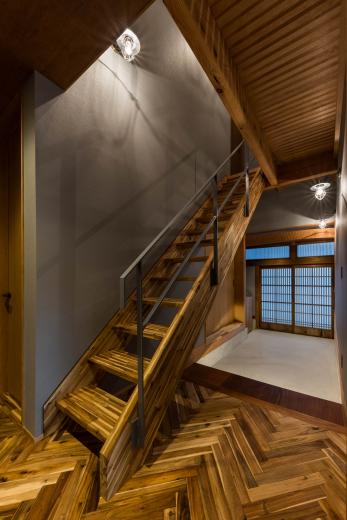京都と海外が融合する家の写真11