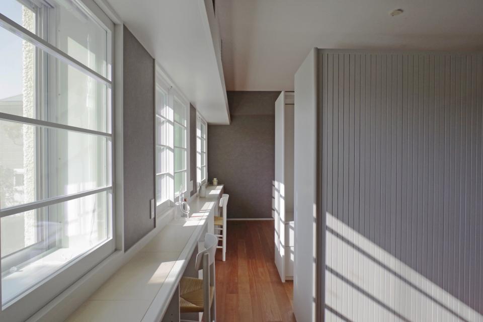  神奈川の家〜マンションリノベーション〜／緑豊かなビンテージマンションと調和する暮らし の写真5